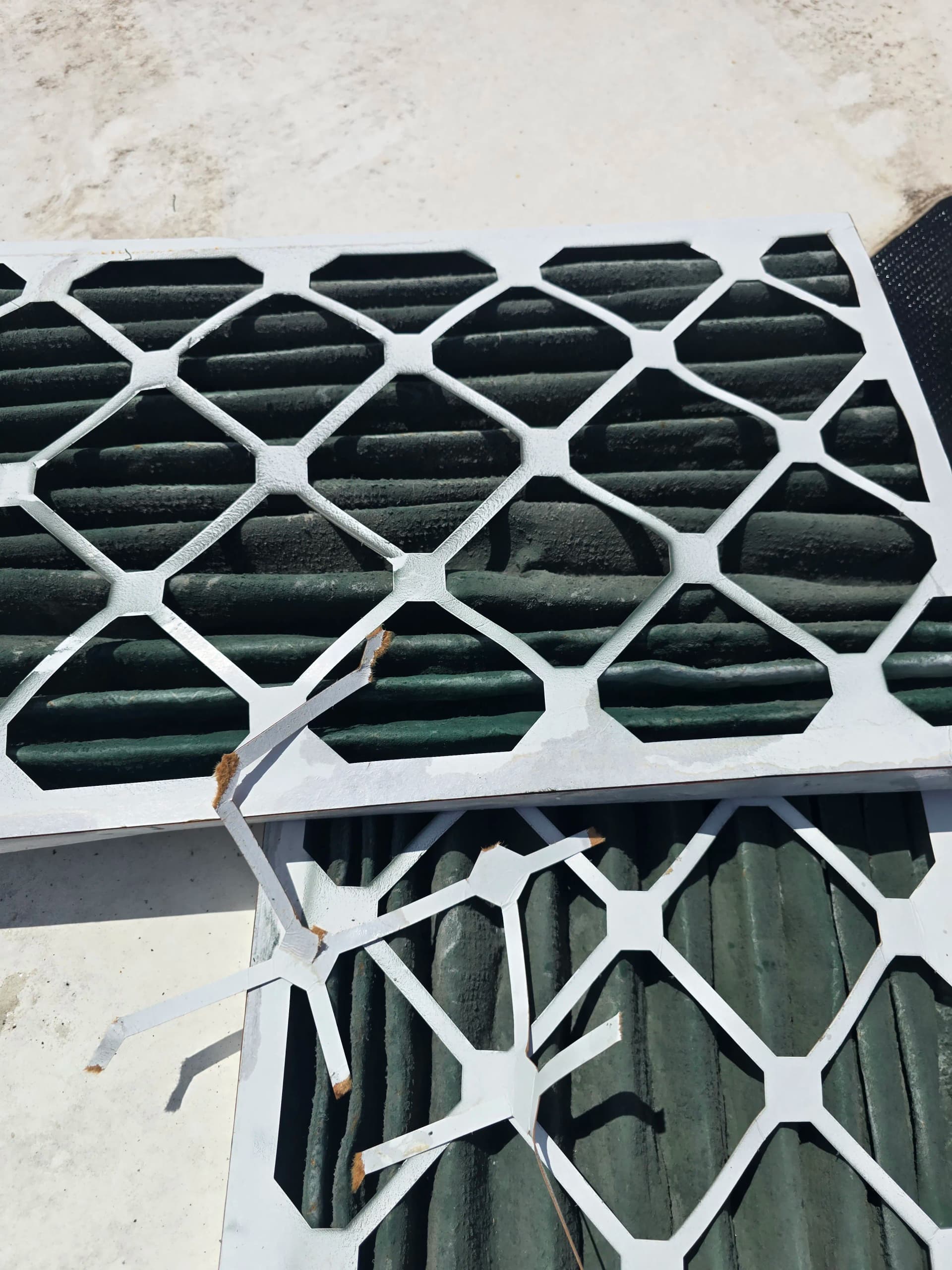 Gallery photos for A Dirty AC Filter Is Costing You More Than You Think: Image #1