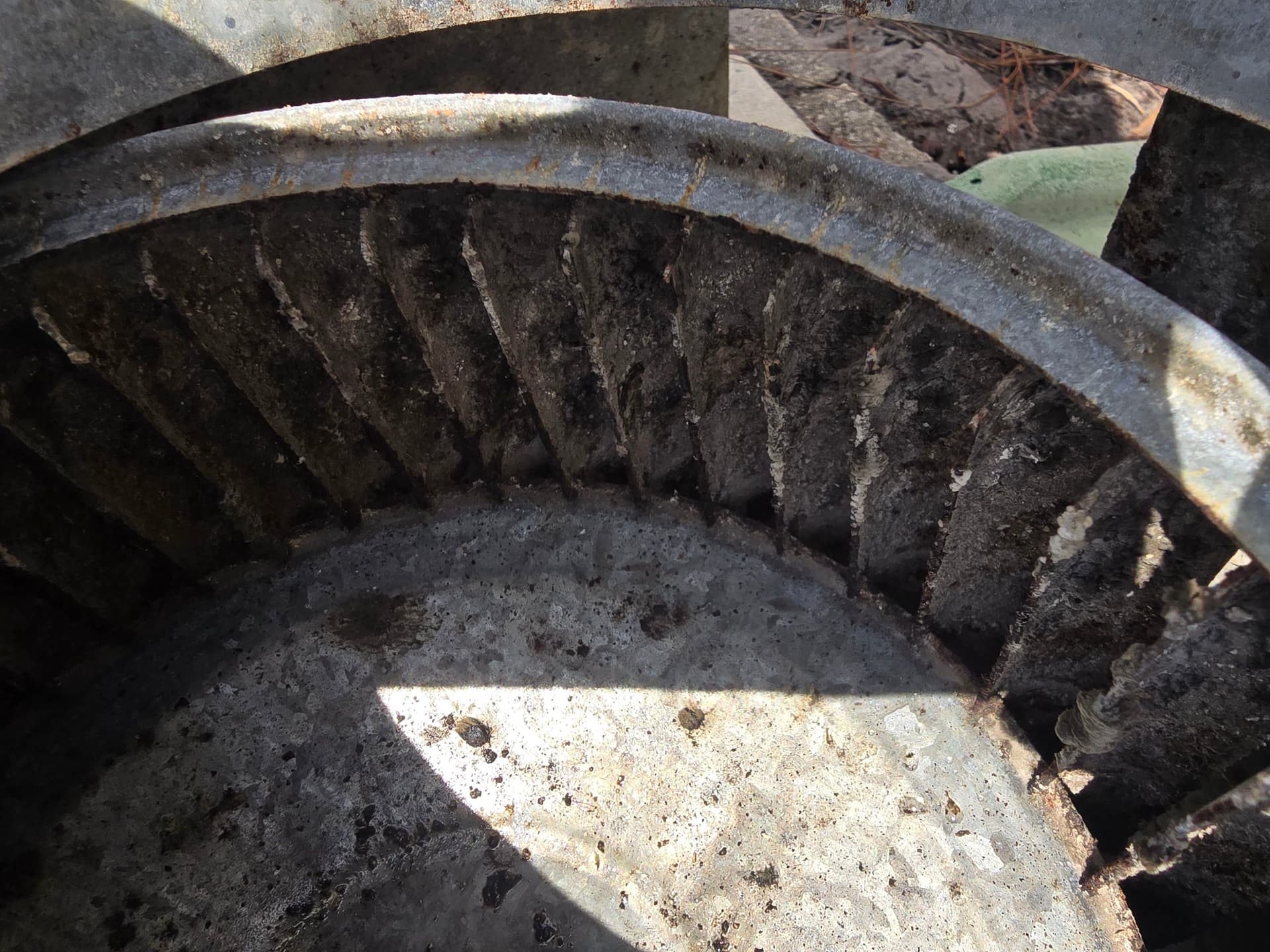 Gallery photos for A Dirty Blower Wheel Is Killing Your Airflow: Image #1