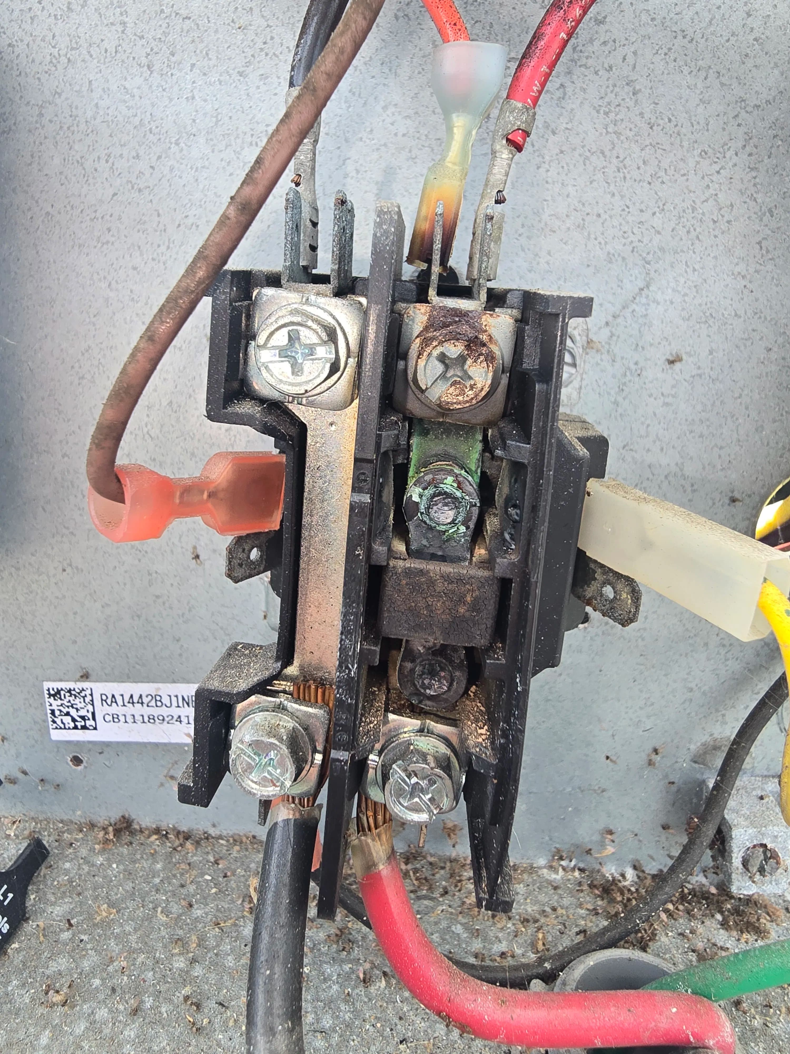 Project A Burnt AC Contactor Is More Serious Than It Looks image