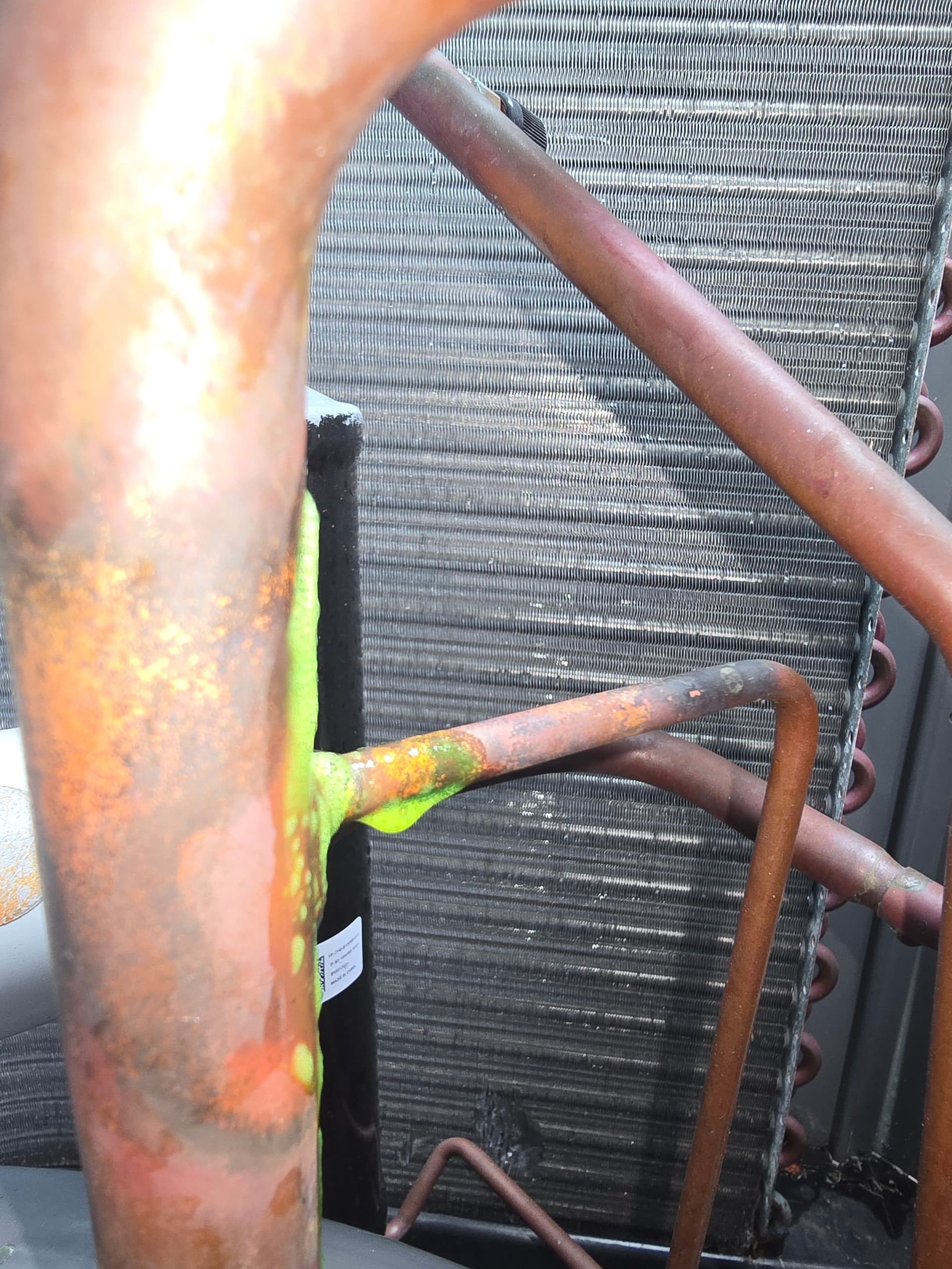 Gallery photos for Refrigerant Leak Found and Fixed on a Rheem Pool Heat Pump: Image #2